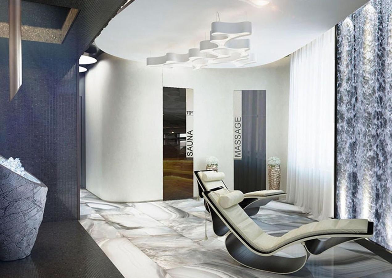 Luxury For Business & Pleasure Royal 1 Kyiv Exterior foto